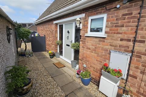 3 bedroom detached house for sale, Bowbridge Gardens, Bottesford
