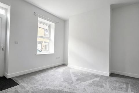 3 bedroom terraced house to rent, Castle Street, Barnsley, S70