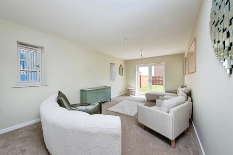 3 bedroom detached house for sale, Turweston Road, Brackley