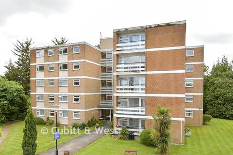 undefined, Shirley Heights, Wallington SM6