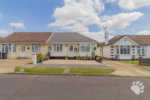 2 bedroom semi-detached bungalow for sale, Avondale Road, Basildon SS16