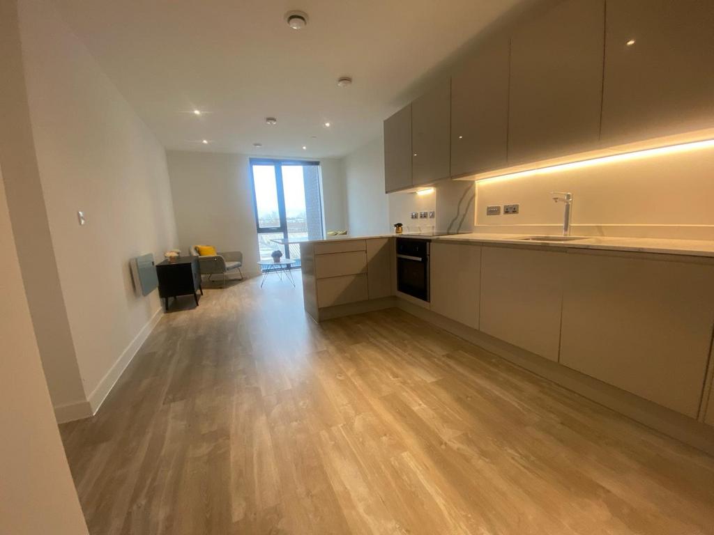 Apartment in Manchester, City Centre - View 4