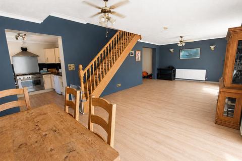 4 bedroom detached house for sale, Sunview Avenue, Peacehaven