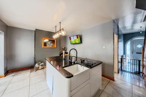 5 bedroom semi-detached house for sale, Web Tree Avenue, HEREFORD