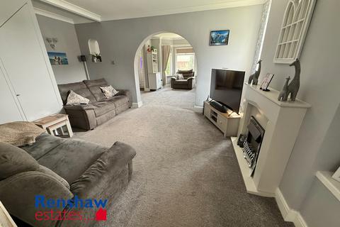 4 bedroom end of terrace house for sale, Cliff Boulevard, Kimberley, Nottingham