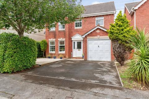 4 bedroom detached house for sale, Curlew Drive, Chippenham SN14