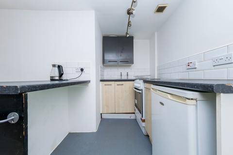 1 bedroom flat to rent, 116 Cross Flatts Avenue, LS11