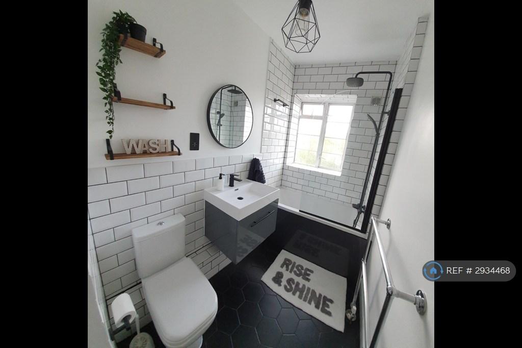 Apartment in London - View 2