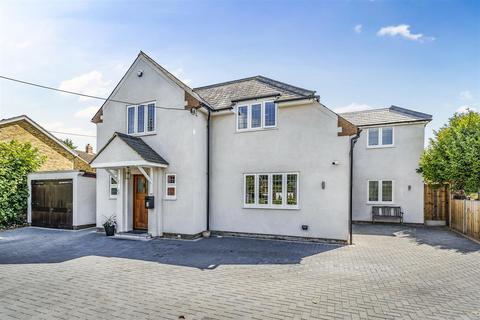 4 bedroom detached house for sale, Coronation Road, Yateley GU46