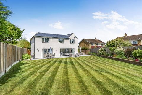 4 bedroom detached house for sale, Coronation Road, Yateley GU46