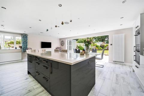 4 bedroom detached house for sale, Coronation Road, Yateley GU46