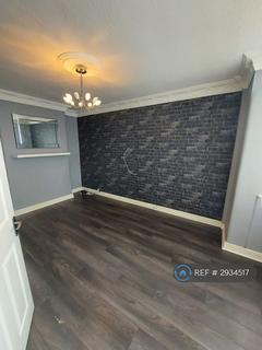 2 bedroom terraced house to rent, Brindley Avenue, Manchester, M9