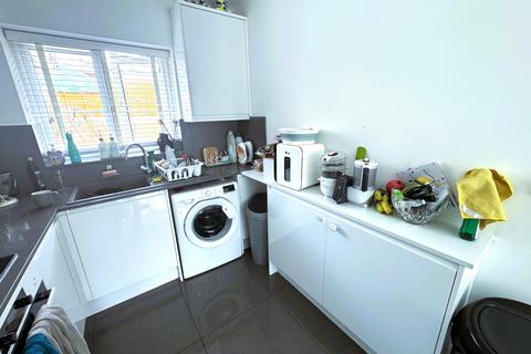 4 bedroom house to rent, Northbrook Road, Ilford IG1