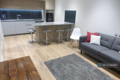 3 bedroom maisonette to rent, Riverlight Quay, London, SW11