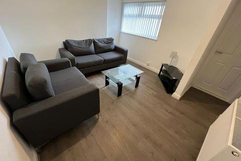 4 bedroom terraced house to rent, Baglan Street, Port Tennant, SA1