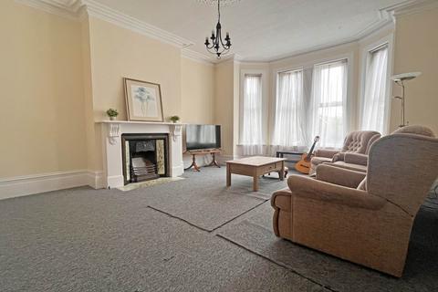 6 bedroom semi-detached house for sale, Hartfield Road, Eastbourne, BN21 2AR