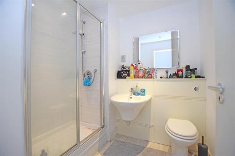 2 bedroom apartment to rent, The Water Quarter, Galleon Way, Cardiff Bay