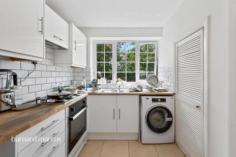 2 bedroom apartment for sale, Kingston Road, Surbiton