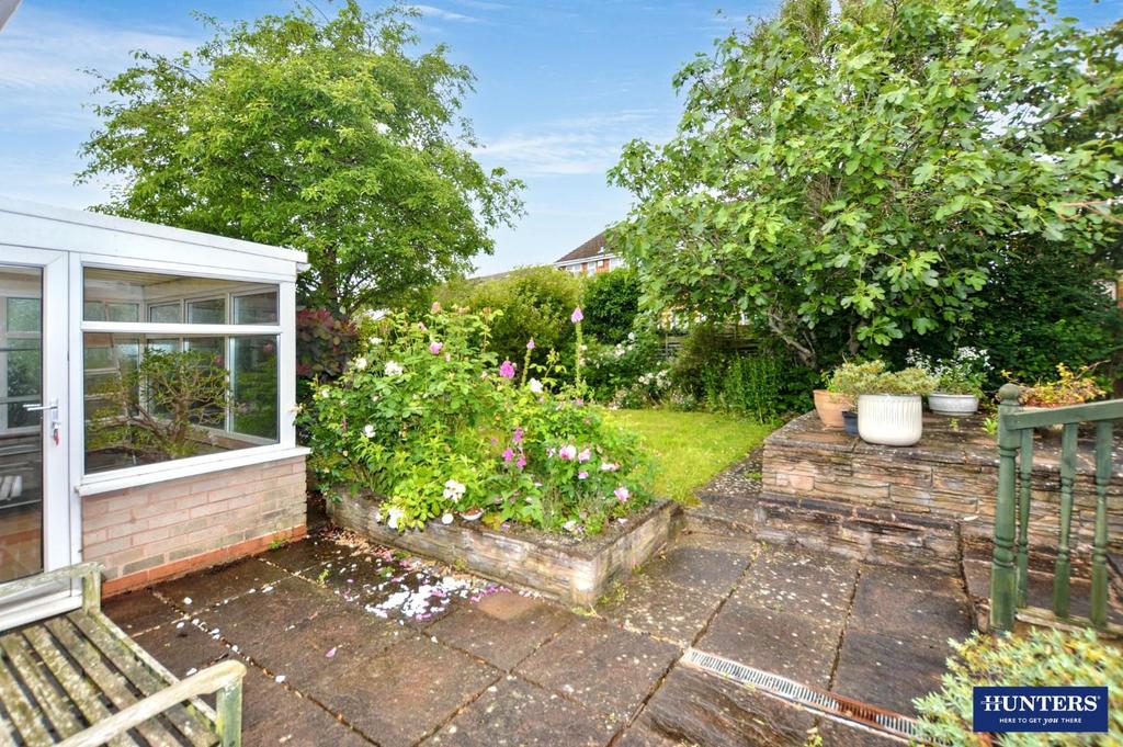 House in Oadby and Wigston, Oadby - More