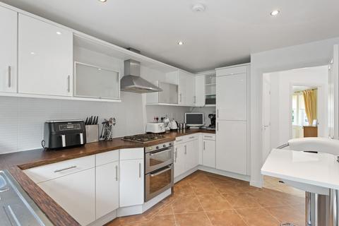 4 bedroom detached house for sale, Denbecan, Alloa, FK10