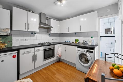 1 bedroom flat for sale, Woodstock Grove, London