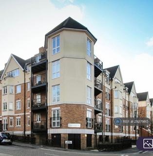 2 bedroom flat to rent, Casel Court, Stanmore, HA7