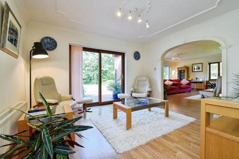5 bedroom bungalow for sale, Heol Waterloo, Llanelli SA14
