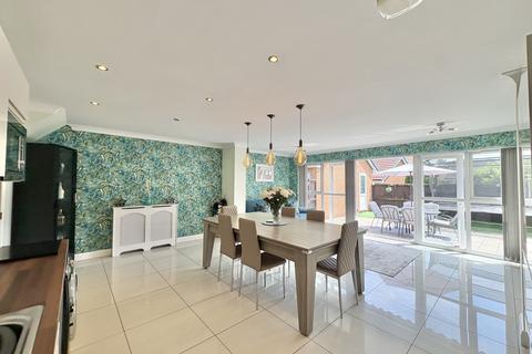 4 bedroom detached house for sale, Redwood Drive, Blackpool FY4