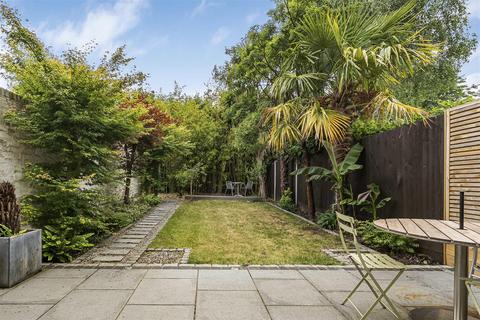 4 bedroom detached house for sale, Dinton Road, Kingston Upon Thames KT2