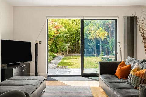 4 bedroom detached house for sale, Dinton Road, Kingston Upon Thames KT2