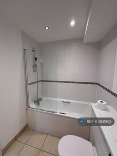1 bedroom flat to rent, High Street, Slough, SL1