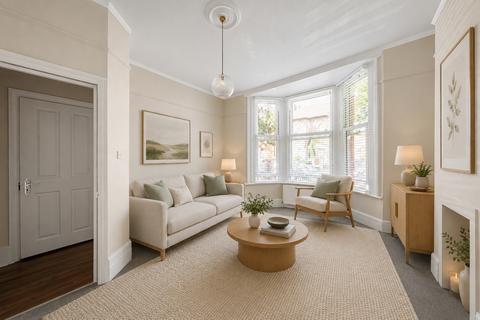 1 bedroom apartment for sale, Gravesend, Kent DA11