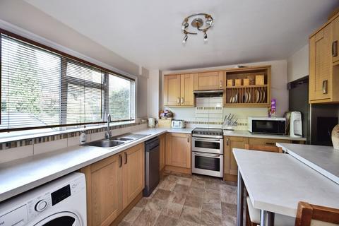 3 bedroom terraced house for sale, New Road, AYLESFORD, Kent, ME20