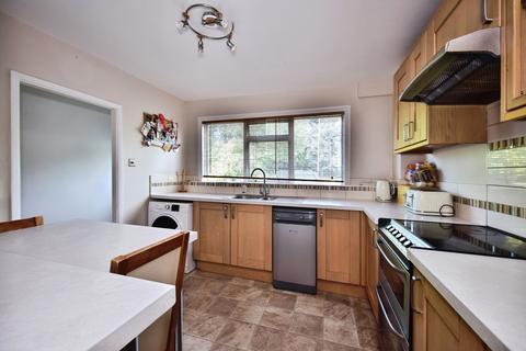 3 bedroom terraced house for sale, New Road, AYLESFORD, Kent, ME20