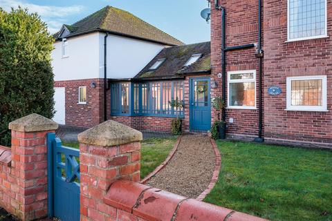 5 bedroom detached house for sale, The Avenue, Tarporley, CW6