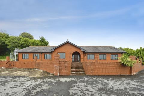 6 bedroom detached bungalow for sale, Sawel Terrace, Pontarddulais, Swansea