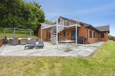 6 bedroom detached bungalow for sale, Sawel Terrace, Pontarddulais, Swansea