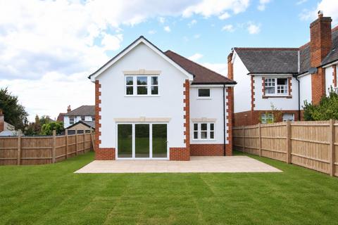 4 bedroom detached house for sale, POPLAR ROAD, LEATHERHEAD, KT22