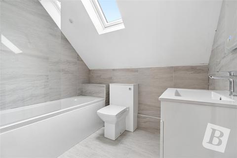 3 bedroom detached house for sale, Hereward Gardens, Wickford, Essex, SS11
