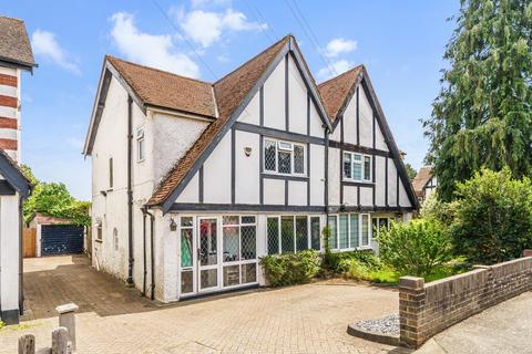 Court Avenue, Coulsdon