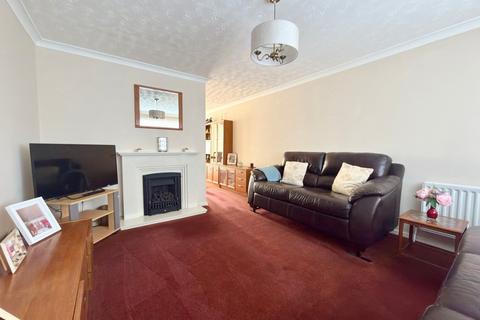 3 bedroom semi-detached house for sale, Kingstone Avenue, Hucclecote, GL3