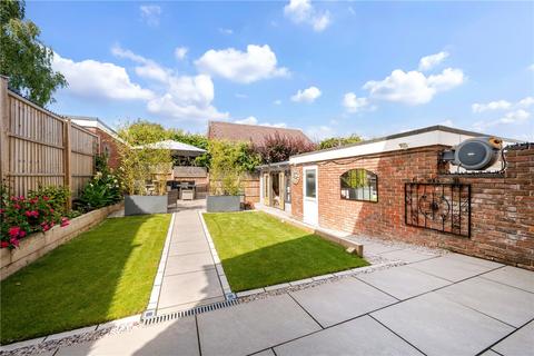 4 bedroom detached house for sale, Cundell Way, Kings Worthy, Winchester, Hampshire, SO23