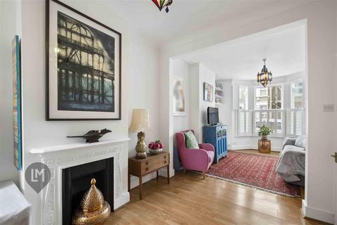 3 bedroom house for sale, Aslett Street, London