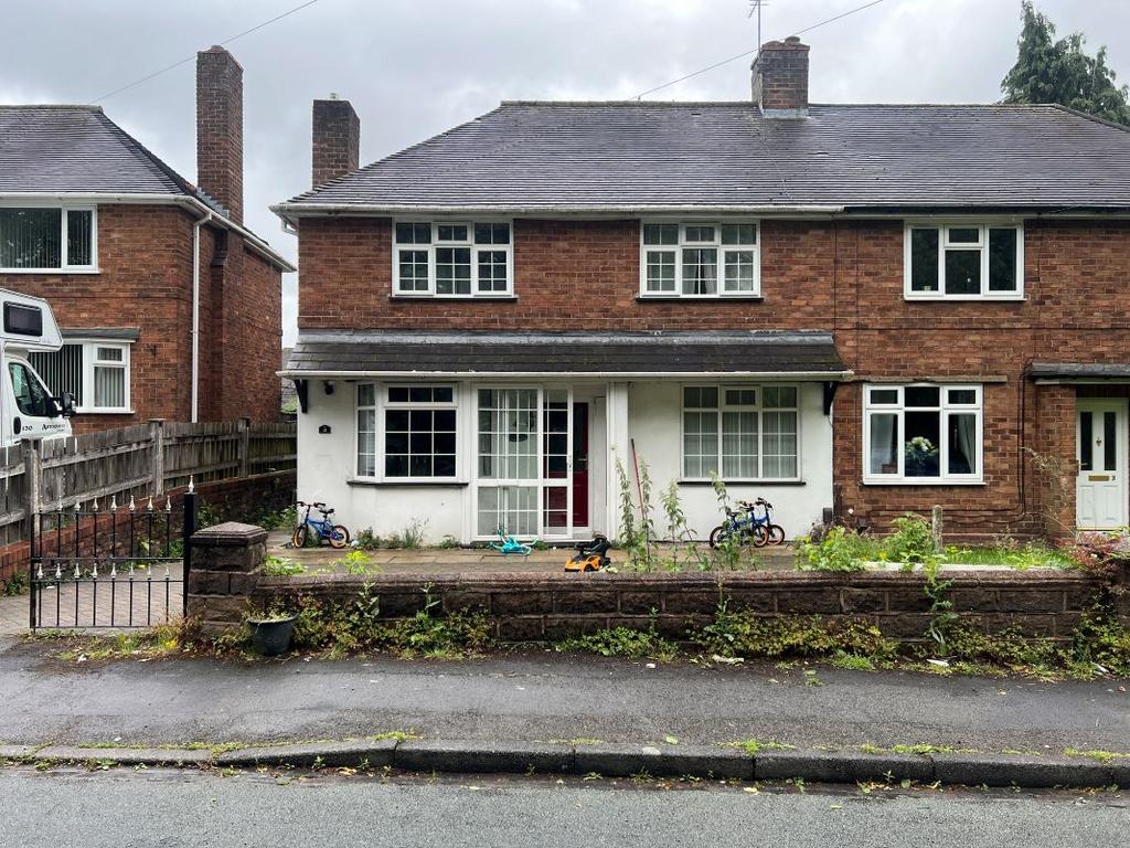 3 bedroom semi-detached house for sale