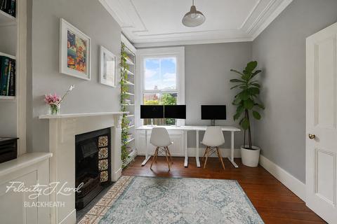 4 bedroom terraced house for sale, Inverine Road, Charlton