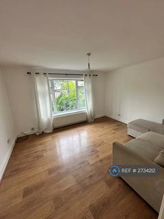 2 bedroom flat to rent, Albert Road, London, E18