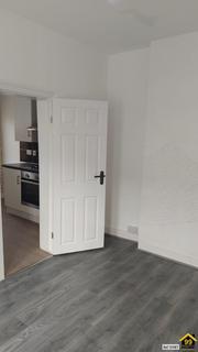 3 bedroom semi-detached house to rent, Springfield Road, Welling, Kent, DA16