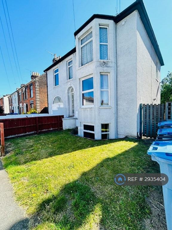 3 bedroom maisonette to rent