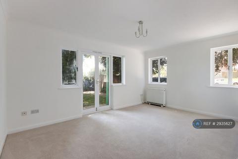 2 bedroom flat to rent, Ellerslie Court, Gravesend, DA12