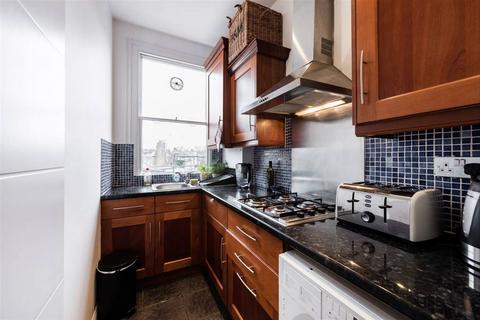 1 bedroom flat for sale, Goodwin Road, London W12